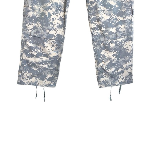 U.S. Army Green/Tan Digital Camo Combat Parachute Multi Pocket Cargo Nylon Pants - Picture 5 of 7